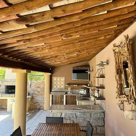 Vakantiehuis Ghjulia Porto-Vecchio (Corsica)