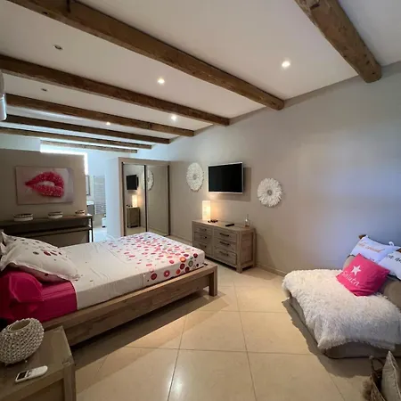 Ghjulia * Porto-Vecchio (Corsica)